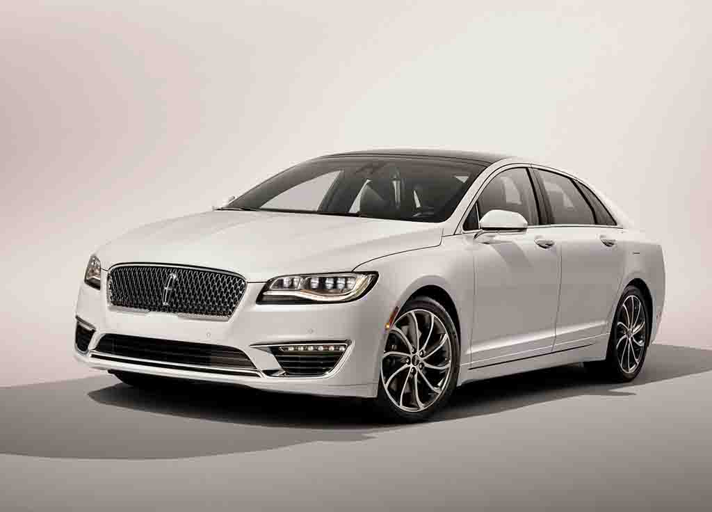 2018 Lincoln MKZ Front Angle