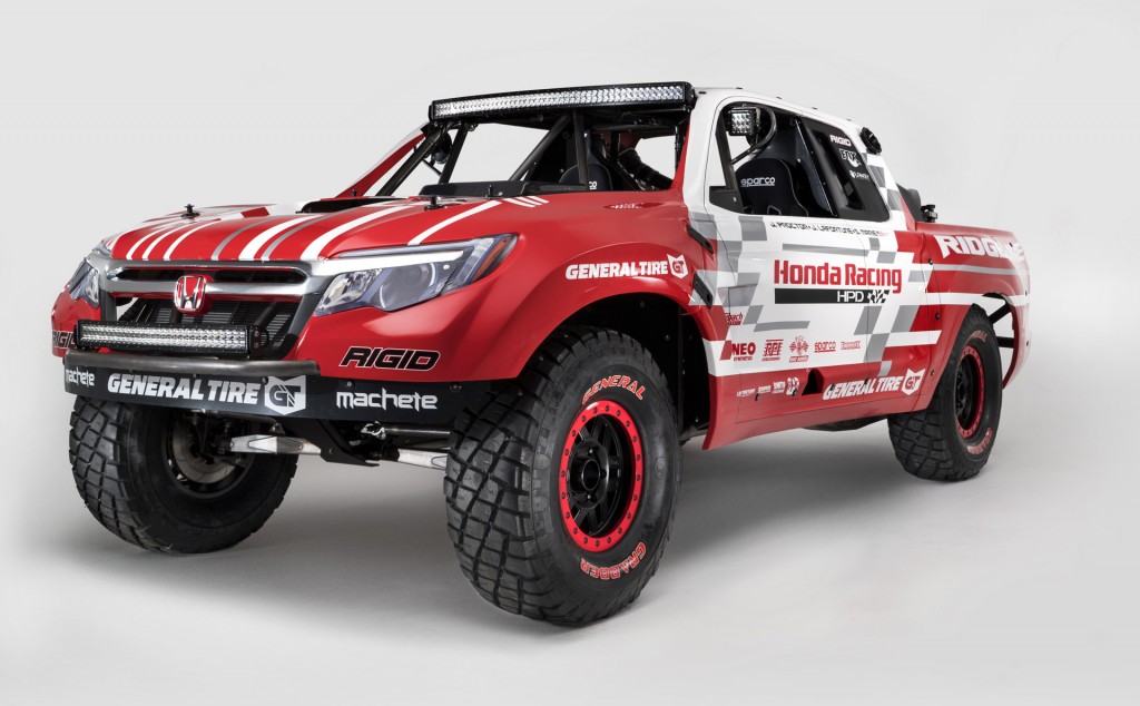 2017 Honda Ridgeline Front Angle