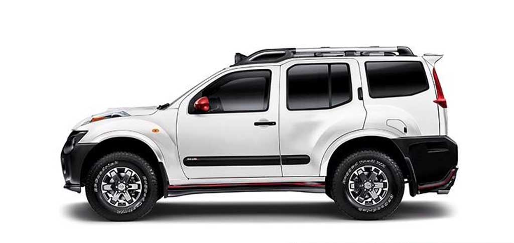2017 Nissan Xterra Side