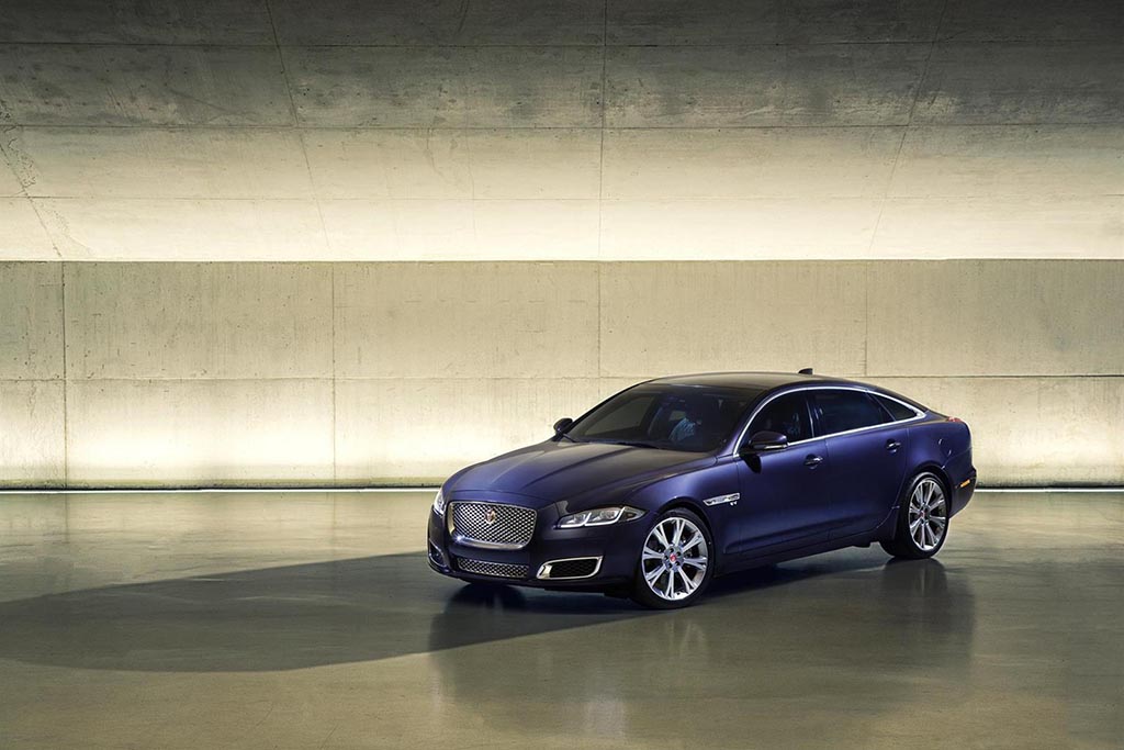 2017 XJ
