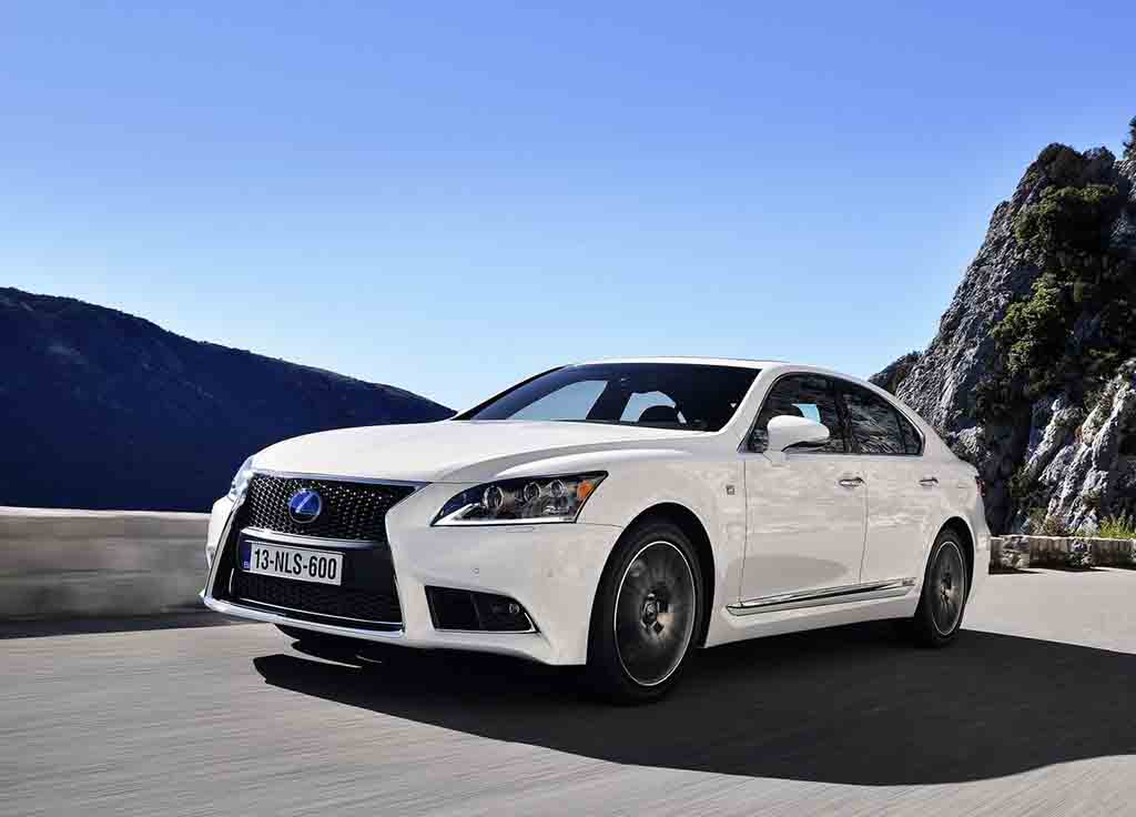 New Lexus LS 500 Front Angle