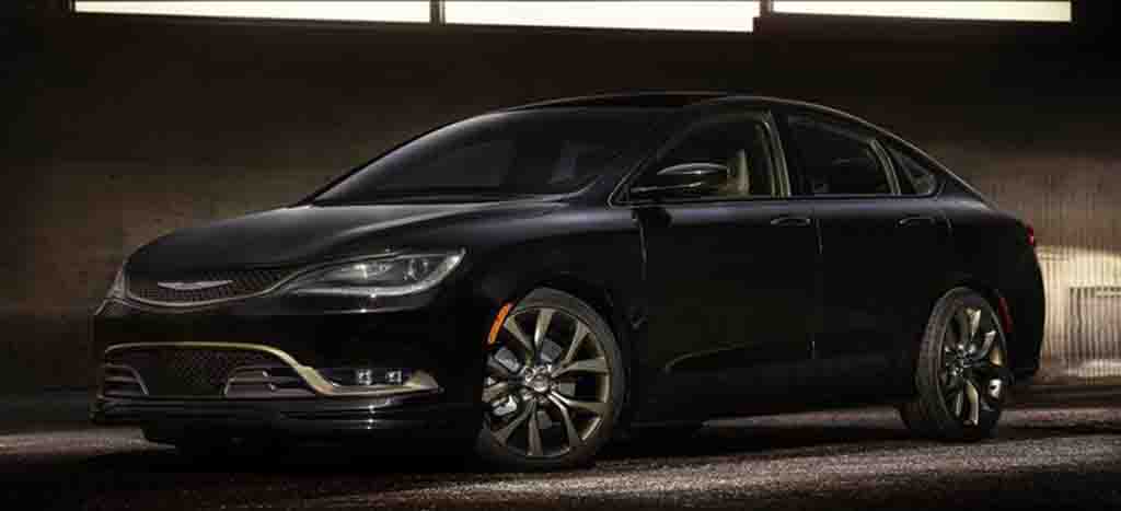 2018 Chrysler 200 Front Angle