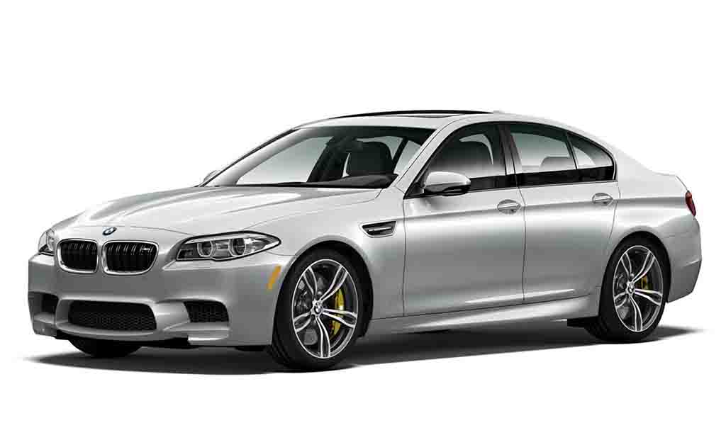 2018 BMW M5 Front Angle