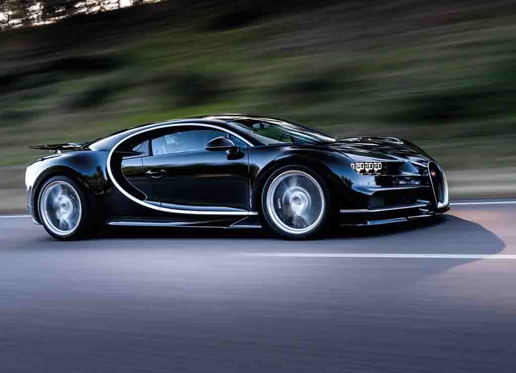 2018 Bugatti Chiron Front Angle