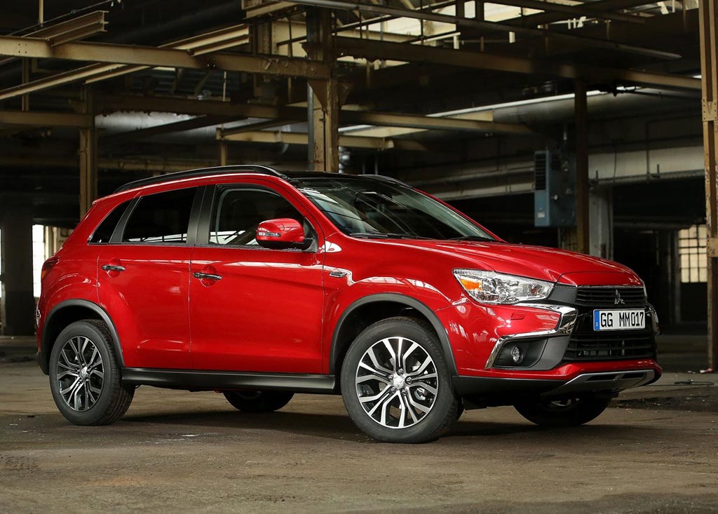 Mitsubishi Outlander 2018 Front Angle