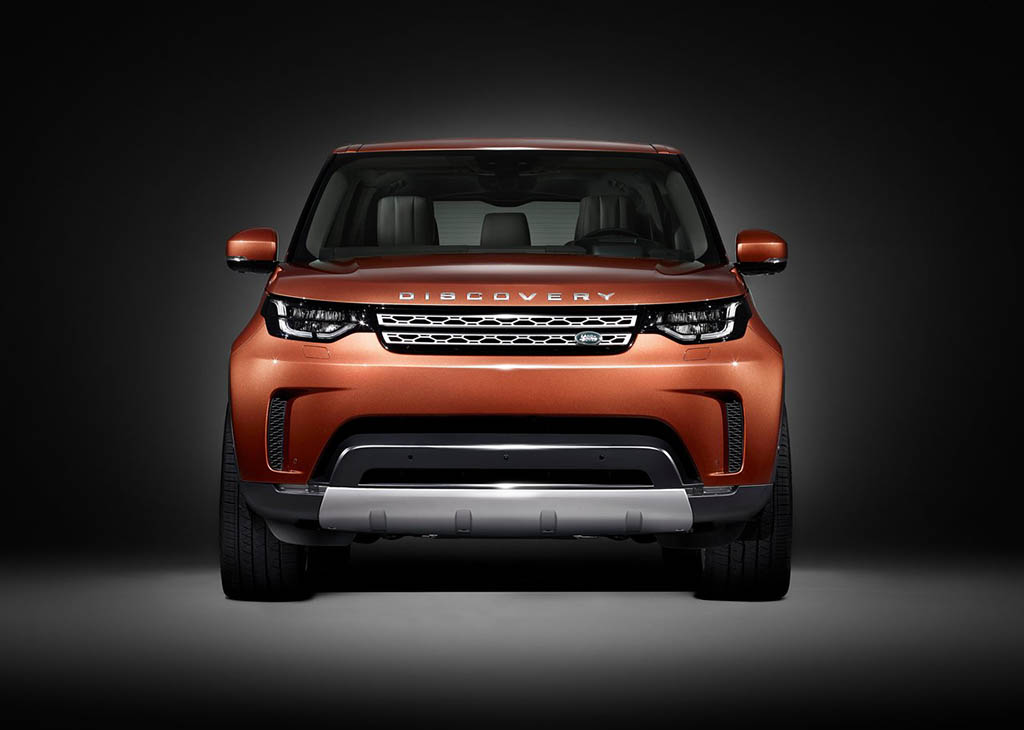 2018 Land Rover Discovery Front