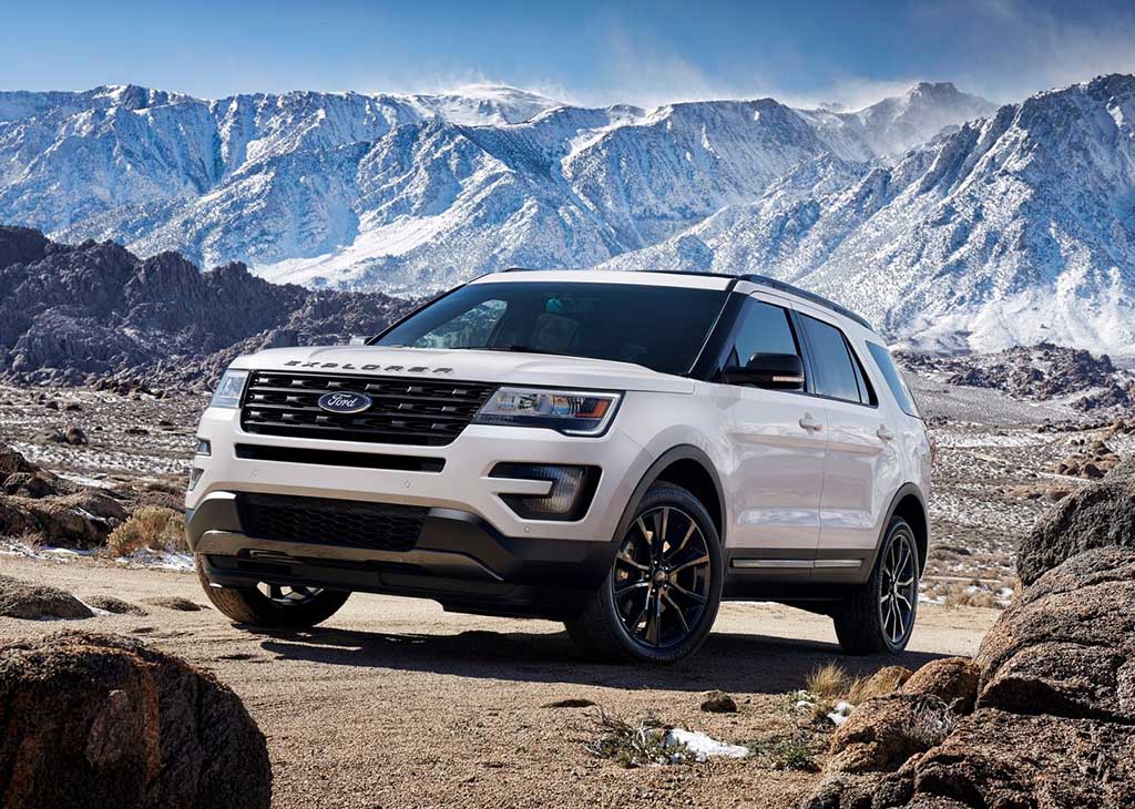 2018 Ford Explorer Front Angle