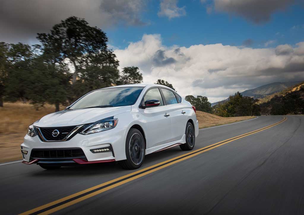 2019 Nissan Sentra Nismo Front Angle
